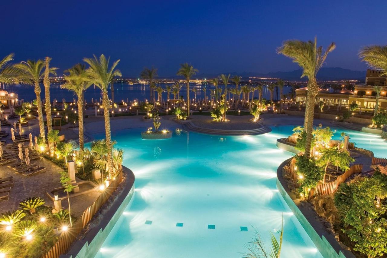 Grand Waterworld Makadi Family Star - Couples And Families Only Otel Hurgada Dış mekan fotoğraf The pool at the Hilton Sharm El Menah