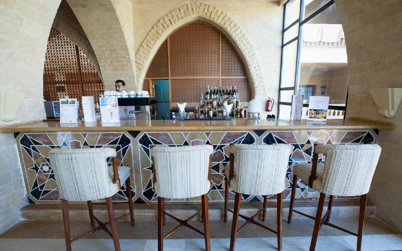 Grand Waterworld Makadi Family Star - Couples And Families Only Otel Hurgada Dış mekan fotoğraf The bar at the restaurant