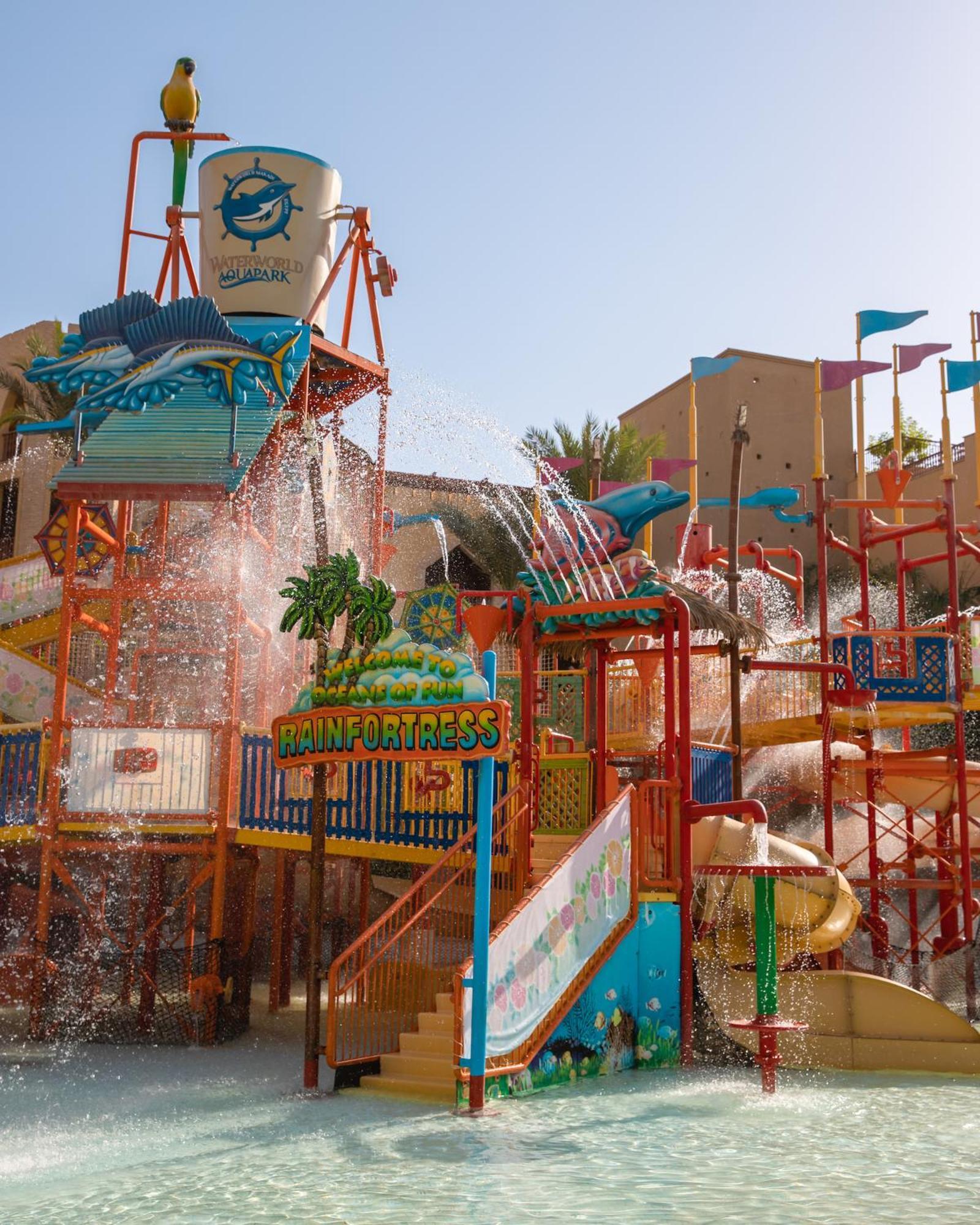 Grand Waterworld Makadi Family Star - Couples And Families Only Otel Hurgada Dış mekan fotoğraf The Wild Wild West Water Park